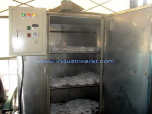 Post cure oven